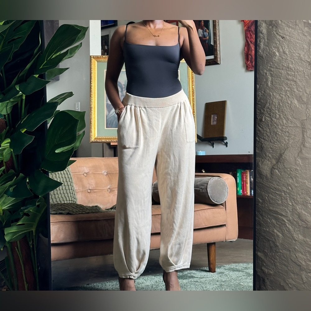 Illusory Balloon Pants in Beige High Rise Lounge